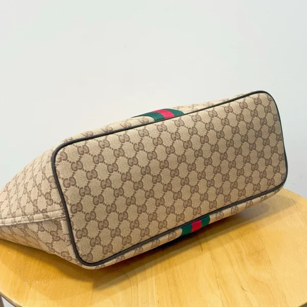 Gucci handbag - Image 6