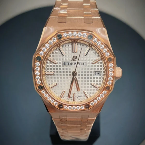 Audemars Piguet -Royal Oak 1261OR - Image 3