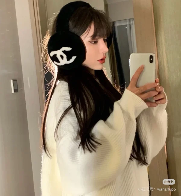 Chanel Earmuffs - Image 20