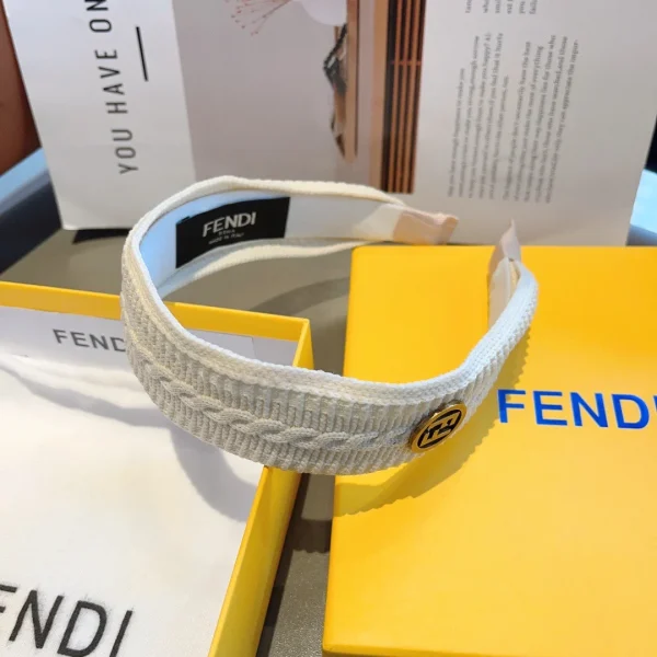 Fendi hairband - Image 9