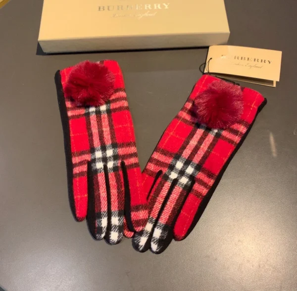 Burberry Gloves - Image 14