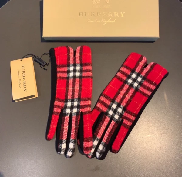 Burberry Gloves - Image 12