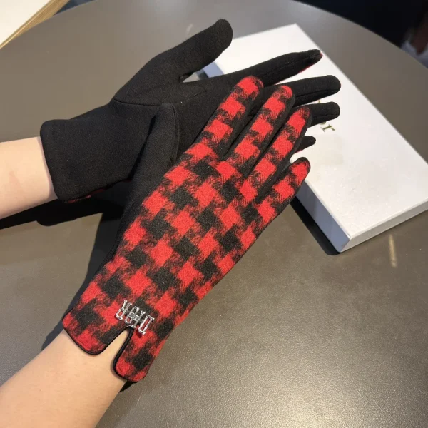 Dior Gloves - Image 6