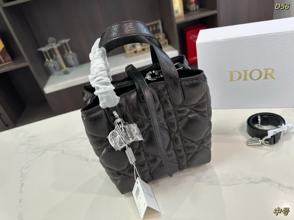 Dior Toujours Medium Size - Image 3
