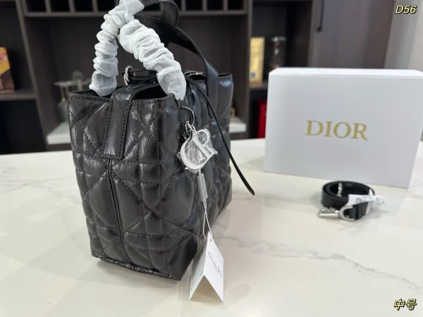 Dior Toujours Medium Size - Image 5