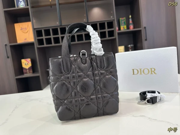 Dior Toujours Medium Size - Image 2