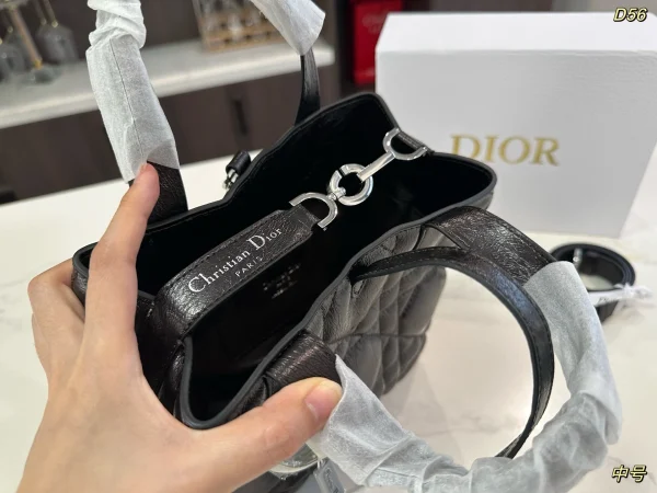 Dior Toujours Medium Size - Image 8