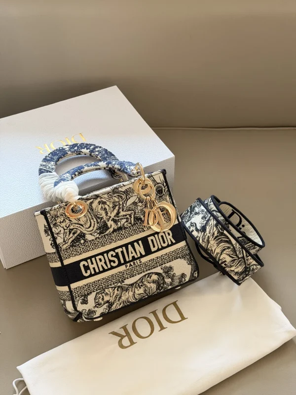 Dior Lady D