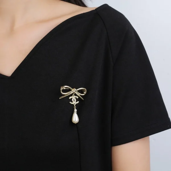 Chanel Brooch - Image 4