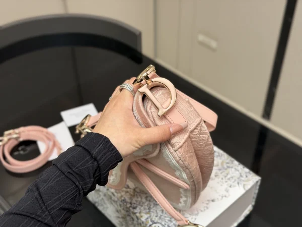 Dior Oblique Saddle Bag - Image 6