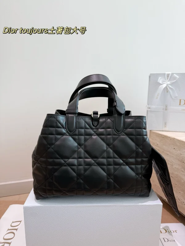 Dior Toujours - Image 5
