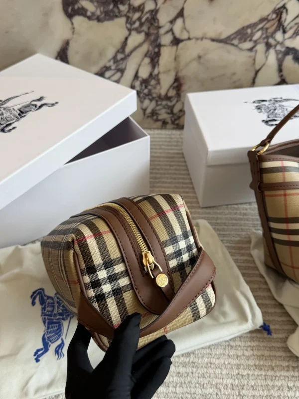 Burberry Check Makeup Bag - Image 4