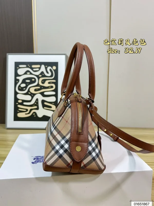 Burberry Alma - Image 8