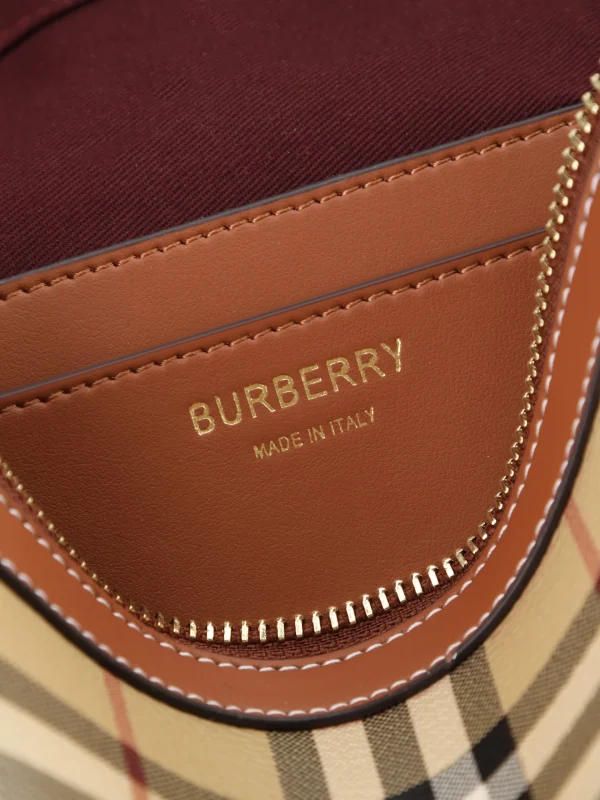 Burberry Vanity - Image 6