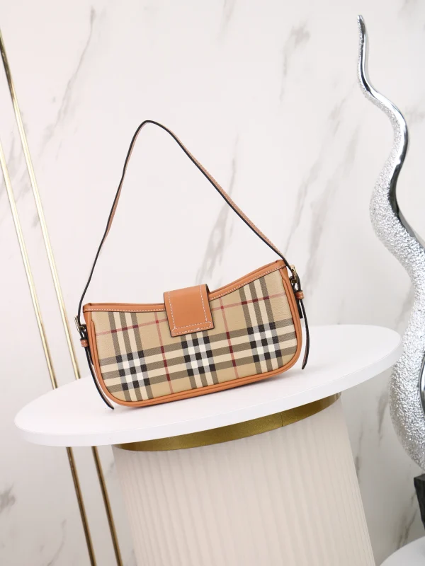 Burberry Loop Bag - Image 3