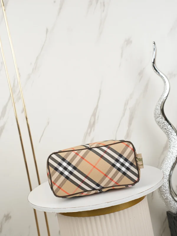 Burberry Bucket Bag - Image 8