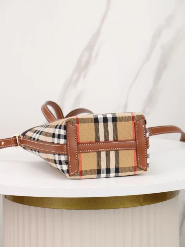 Burberry Cabbage Check Bucket Bag - Image 6